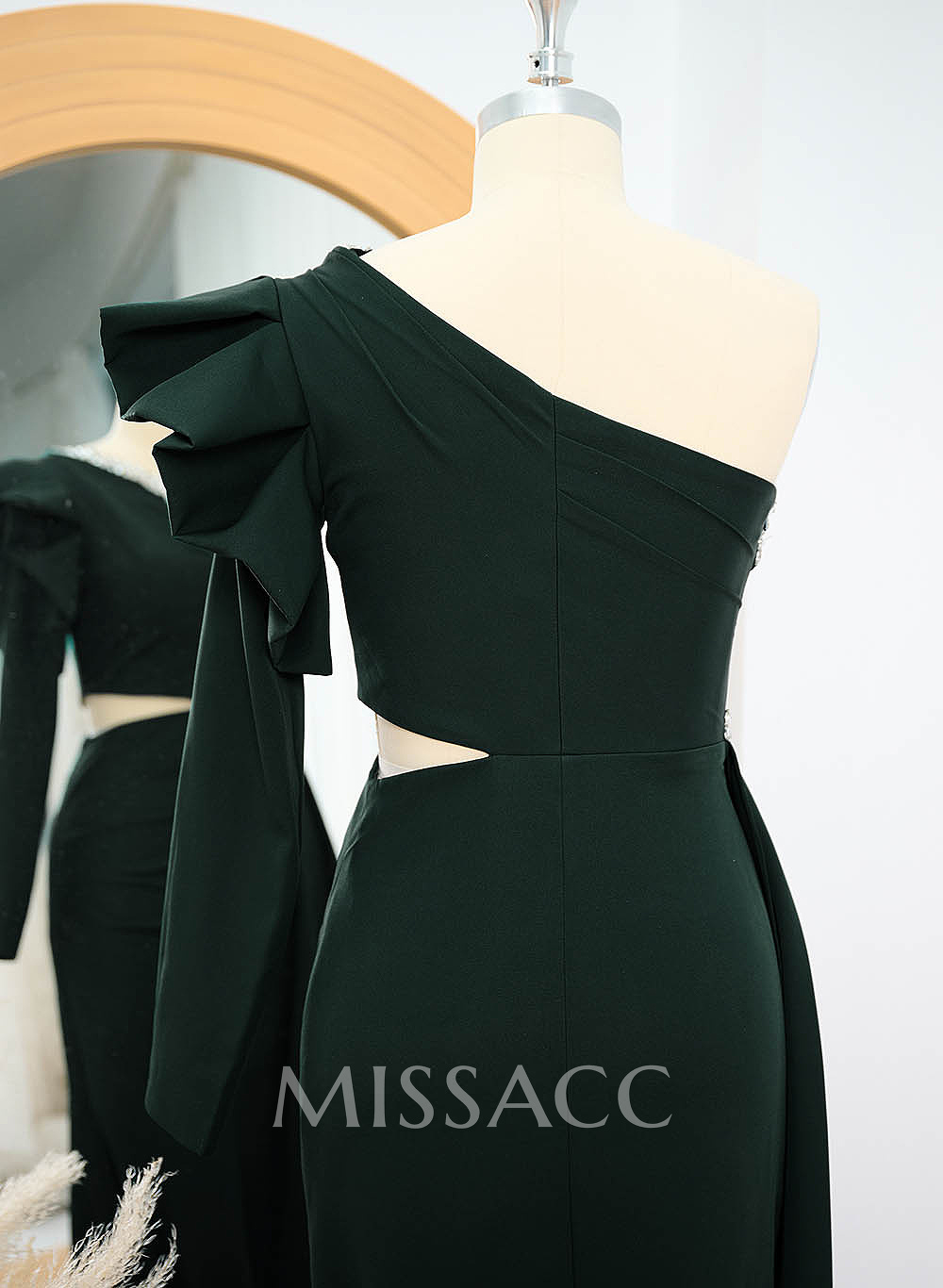 One-Shoulder Long Sleeves Beading Evening Dresses