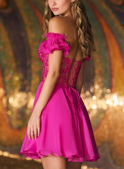 Hot Pibk Sweetheart Short Sleeves Homecoming Dresses With Appliques Lace