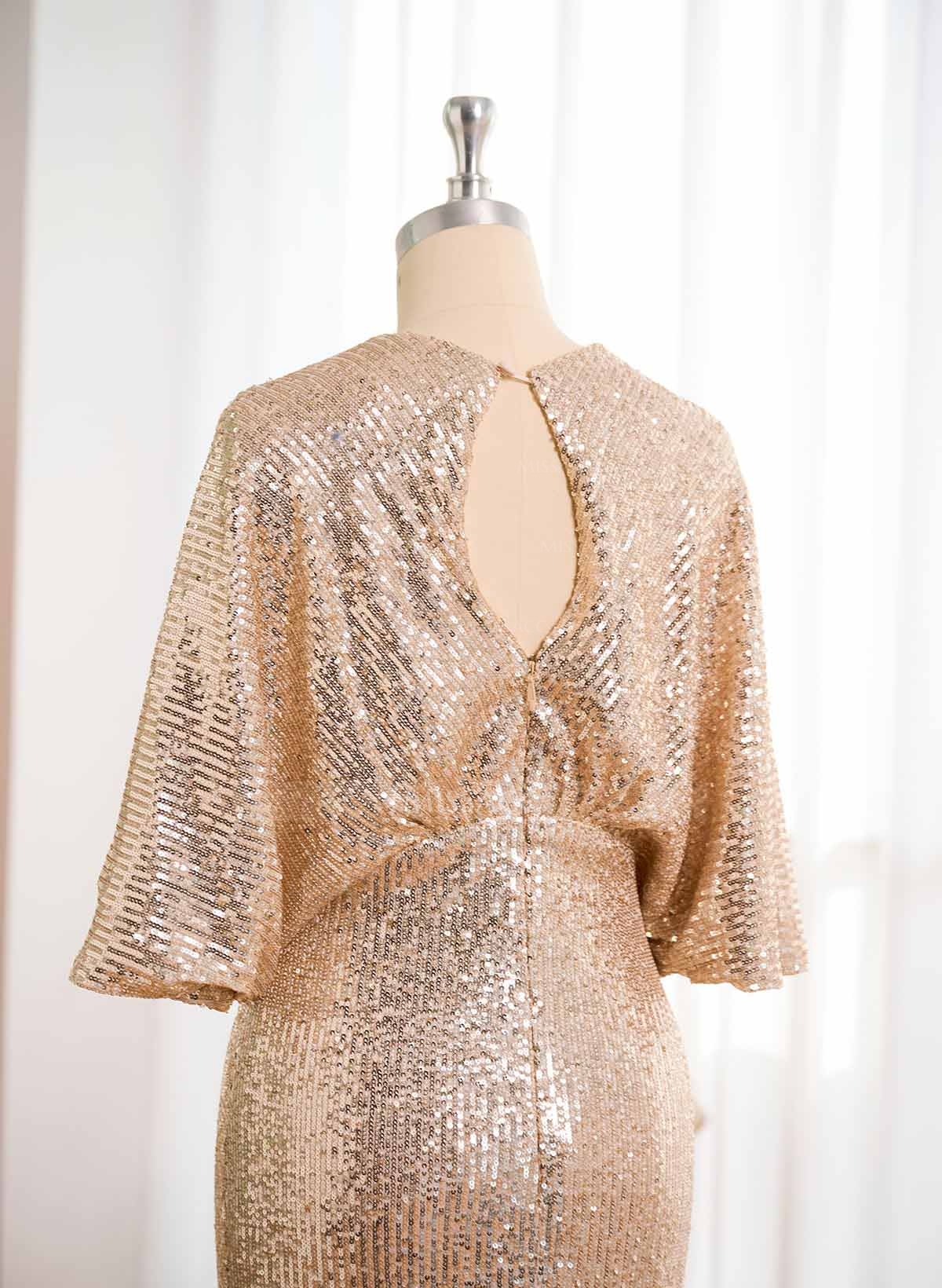 Sparkly Plunge Neck Short Sleeves Mother Of The Bride Dresses With Outcut On Back