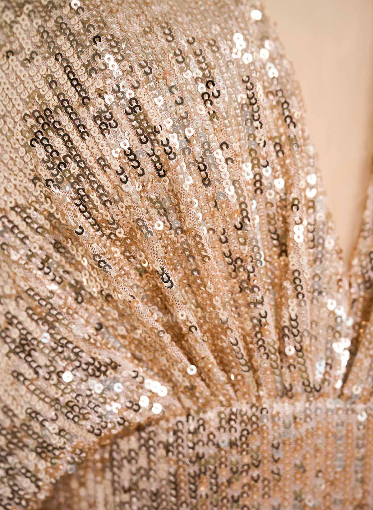 Sparkly Plunge Neck Short Sleeves Mother Of The Bride Dresses With Outcut On Back