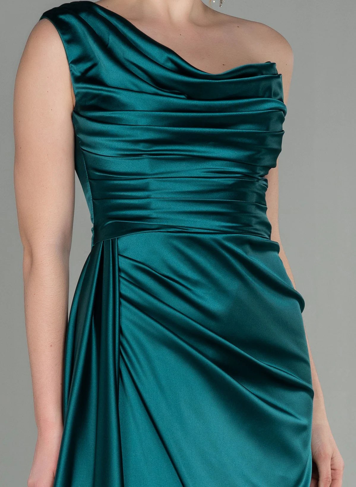 Curvy Simple One-Shoulder Satin Mother Of The Bride Dresses