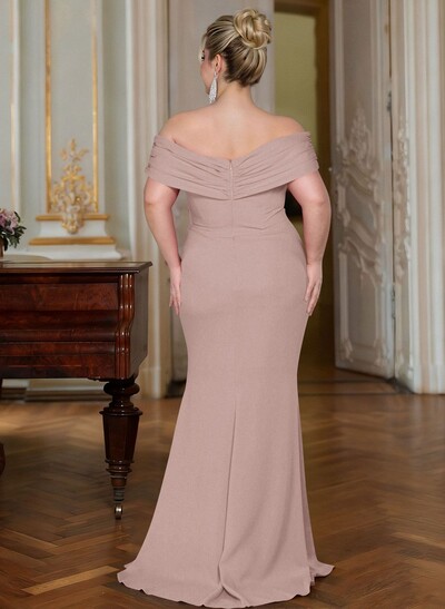 Curvy Off-The-Shoulder Trumpet/Mermaid Slit Mother Of The Bride Dresses