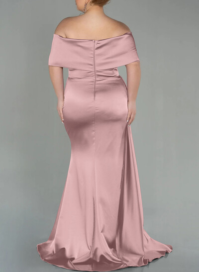 Curvy Simple Off-The-Shoulder Satin Mother Of The Bride Dresses