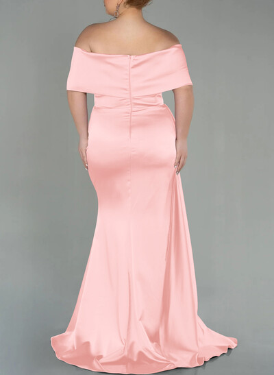 Curvy Simple Off-The-Shoulder Satin Mother Of The Bride Dresses