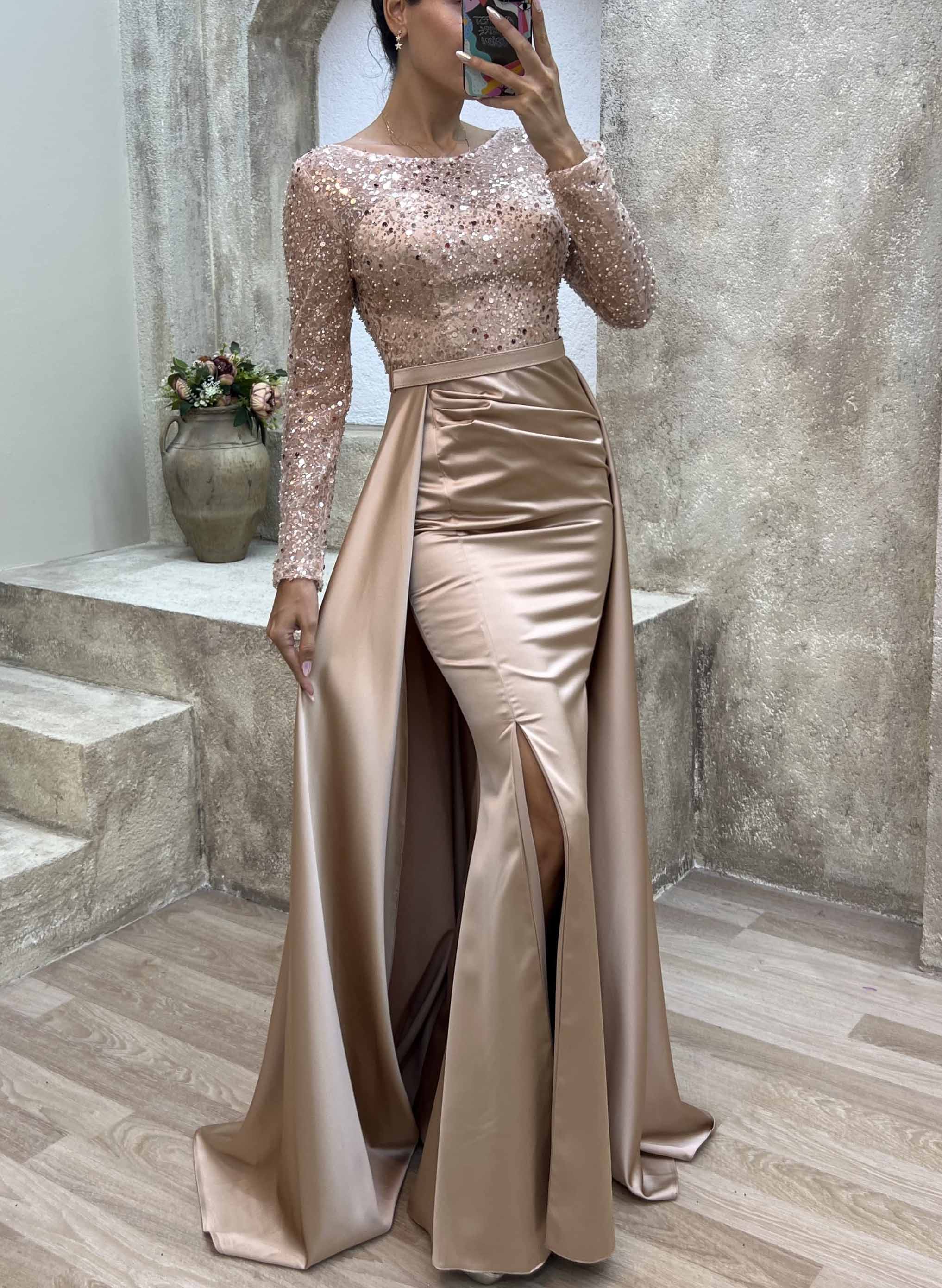 Sparkly Long Sleeves Satin Mother Of The Bride Dresses