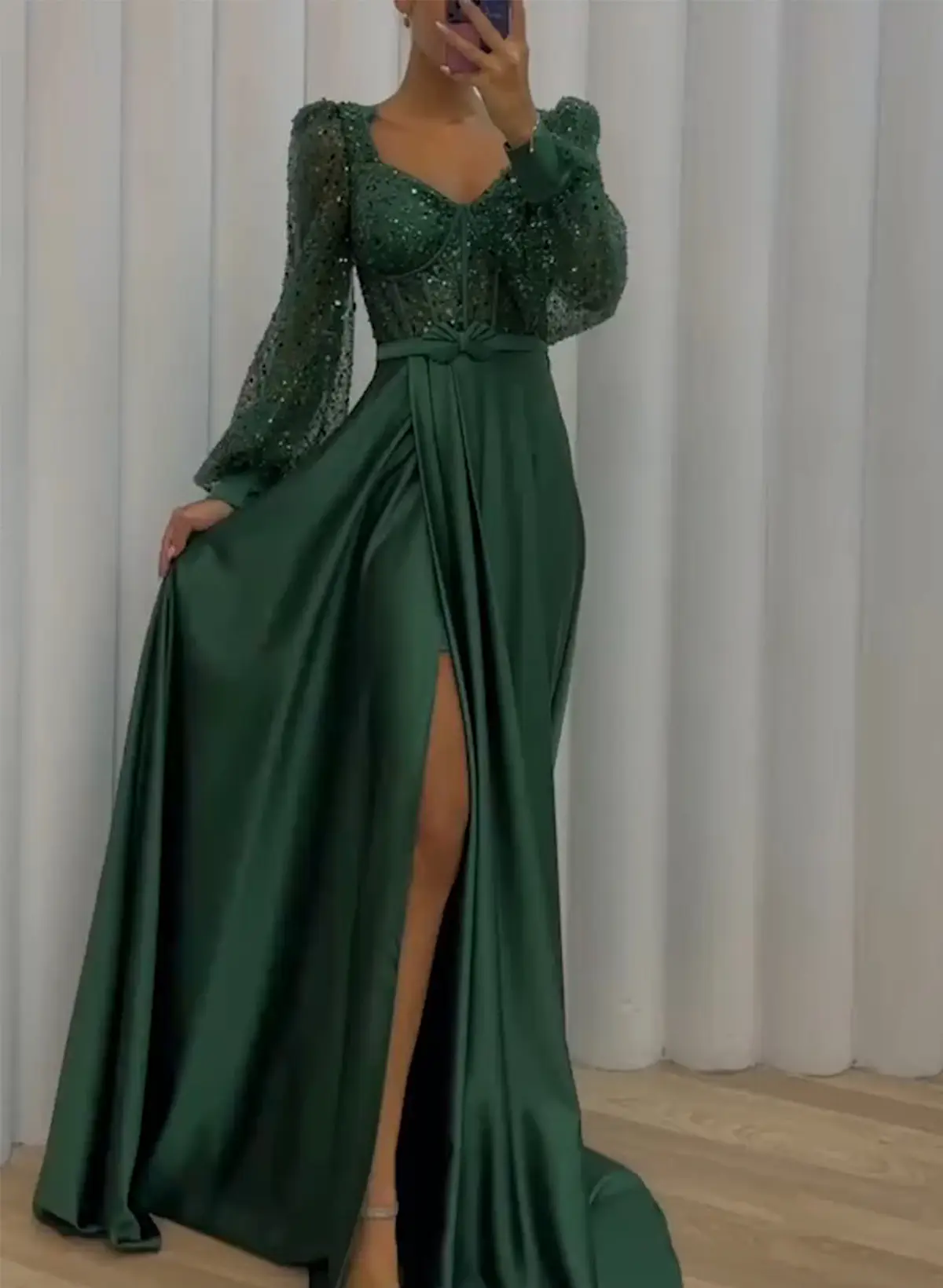 Sequined V-Neck Long Sleeves A-Line Prom Dresses