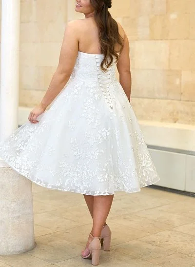 A-Line Sweetheart Sleeveless Tea-Length Lace/Tulle Wedding Dresses