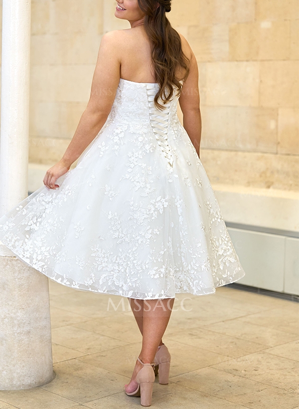 A-Line Sweetheart Sleeveless Tea-Length Lace/Tulle Wedding Dresses
