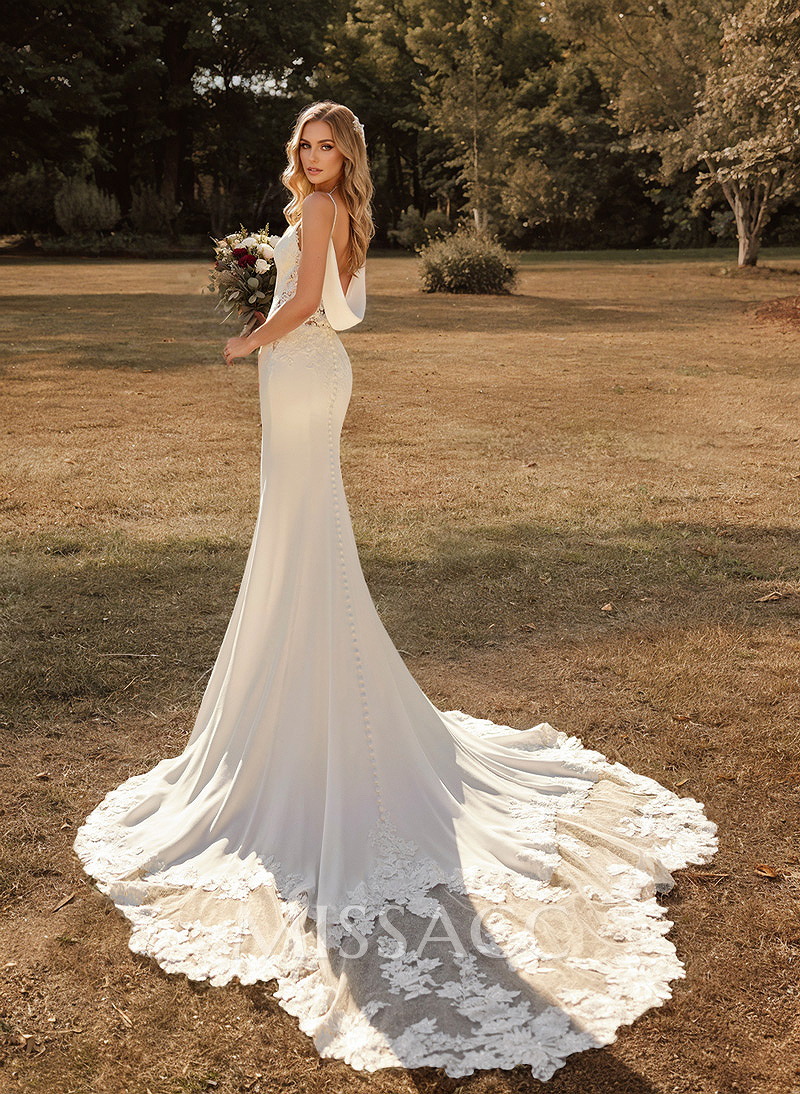 Beach/Boho Mermaid V-Neck Sleeveless Court Train Wedding Dresses With Lace