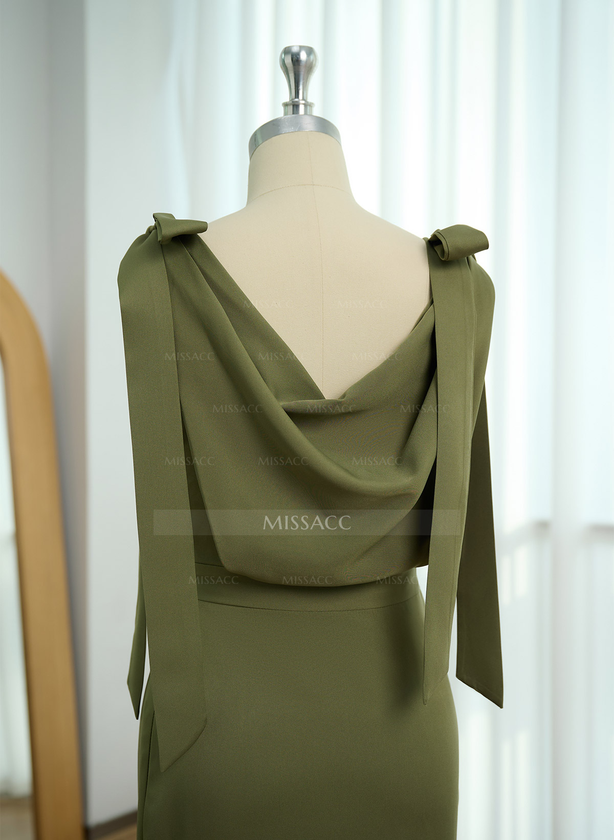 Cowl Neck Sleeveless Floor-Length Bridesmaid Dresses