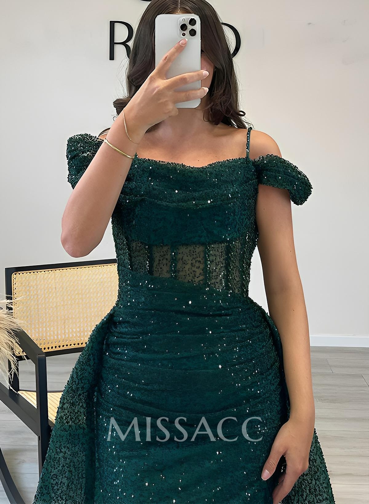 Fashion Sleeveless Sweep Train Sequined Evening Dresses Fashion Sleeveless Sweep Train Sequined Evening Dresses