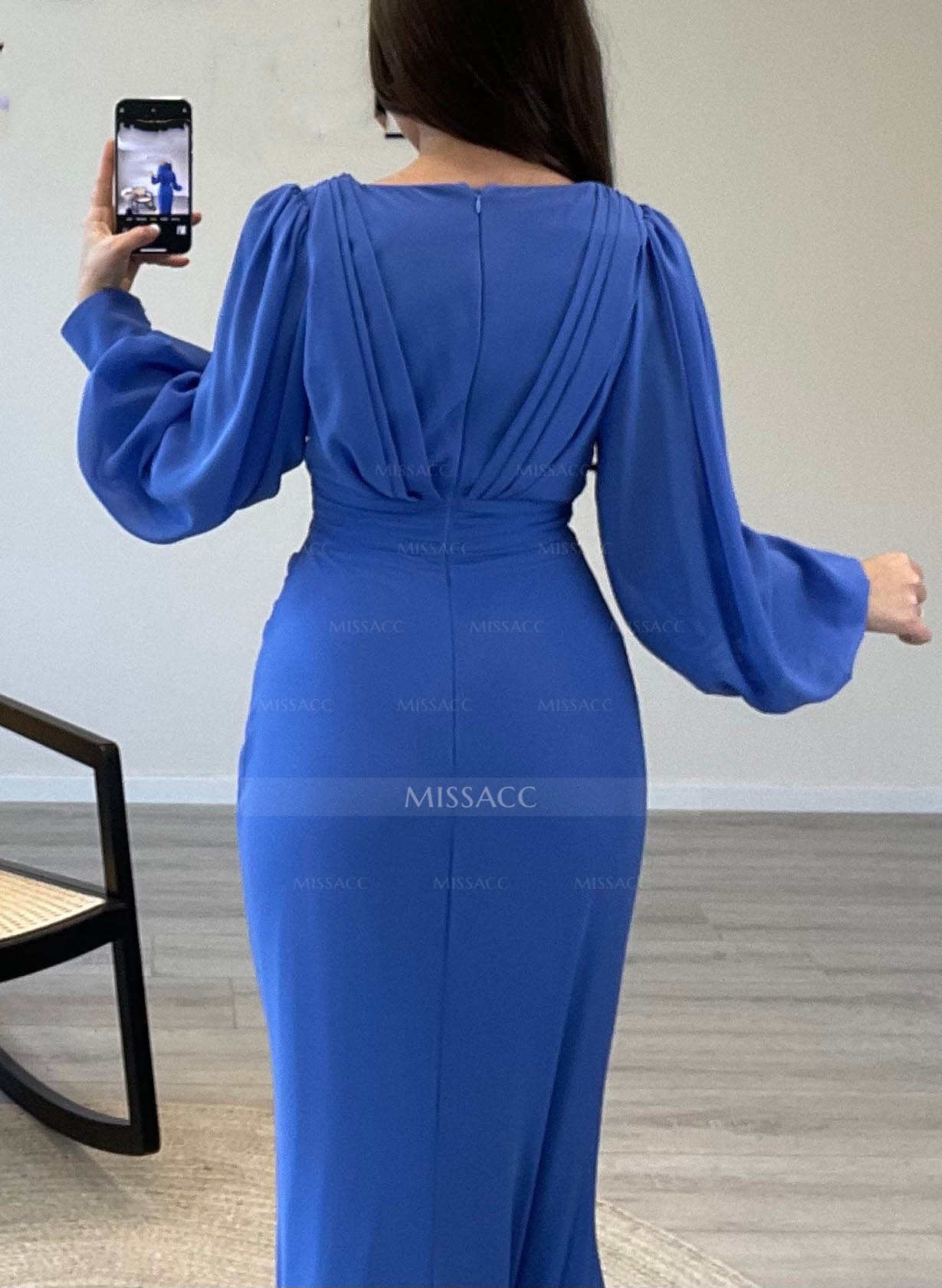 V-Neck Trumpet/Mermaid Long Sleeves Evening Dresses