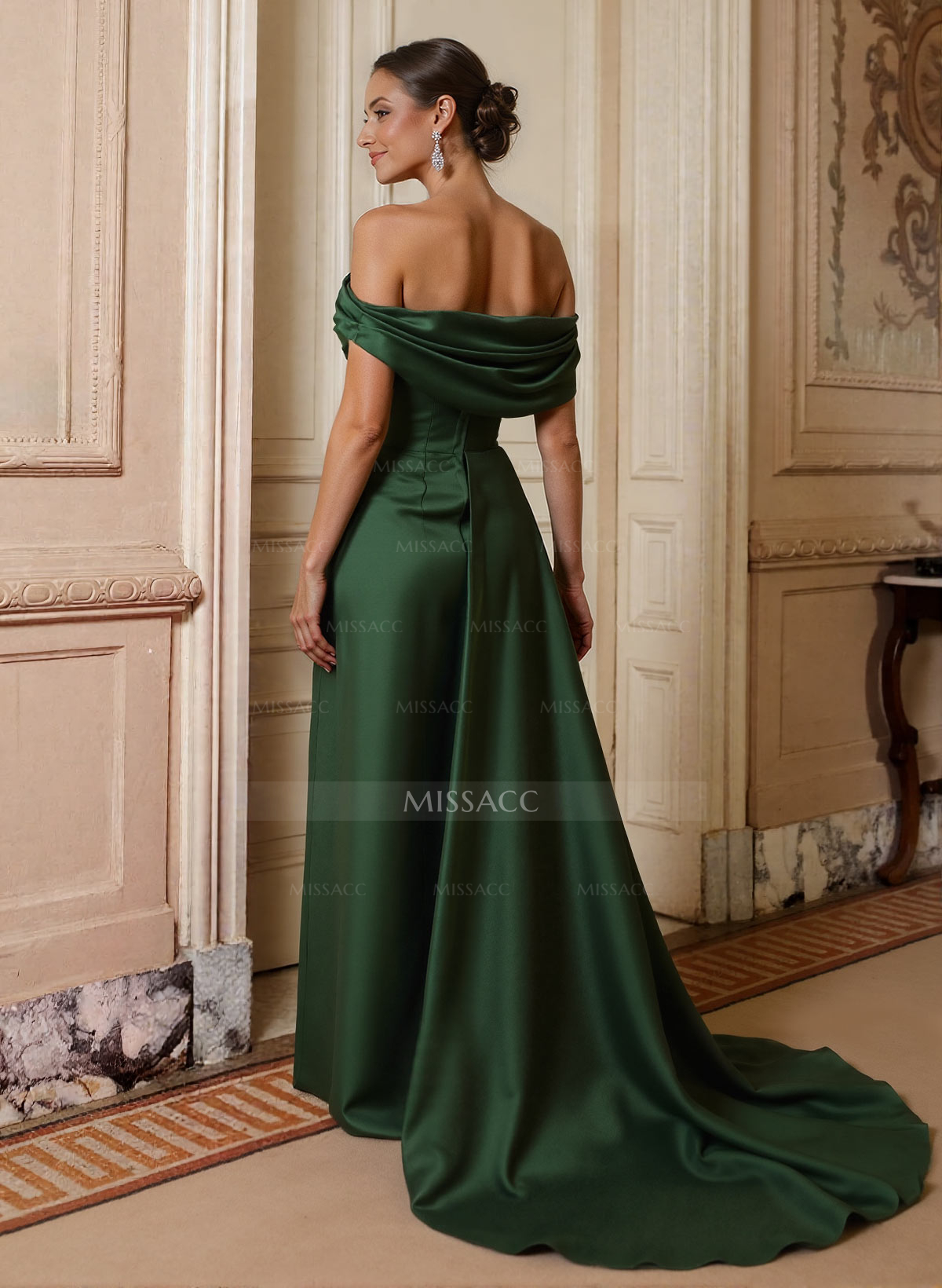 Off-The-Shoulder Sleeveless Satin Mother Of The Bride Dresses With Split Front