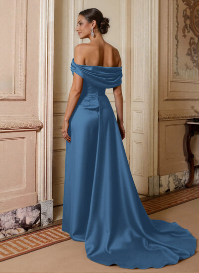 Off-The-Shoulder Sleeveless Satin Mother Of The Bride Dresses With Split Front