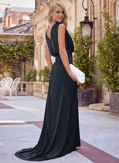 V-Neck Sleeveless Sweep Train Silk Like Satin Mother Of The Bride Dresses
