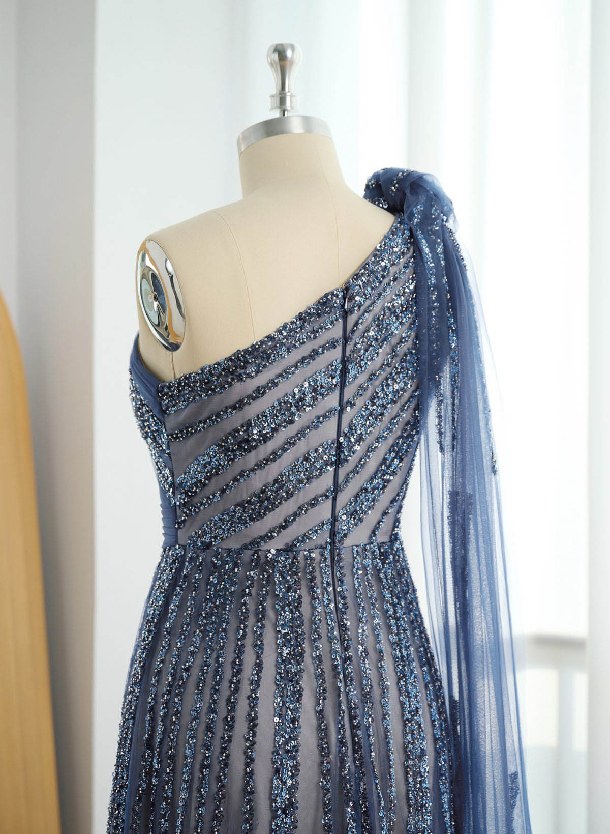 A-Line One-Shoulder Sleeveless Sweep Train Prom Dresses With Split Front