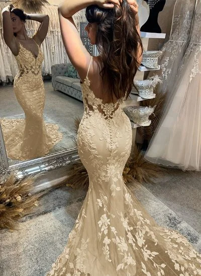 Trumpet/Mermaid V-Neck Sleeveless Court Train Lace Wedding Dresses