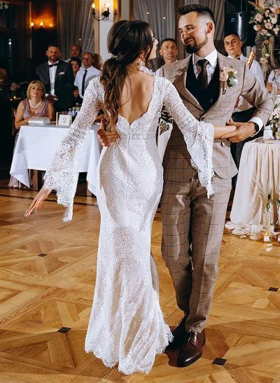 Trumpet/Mermaid V-Neck Long Sleeves Floor-Length Lace Wedding Dresses