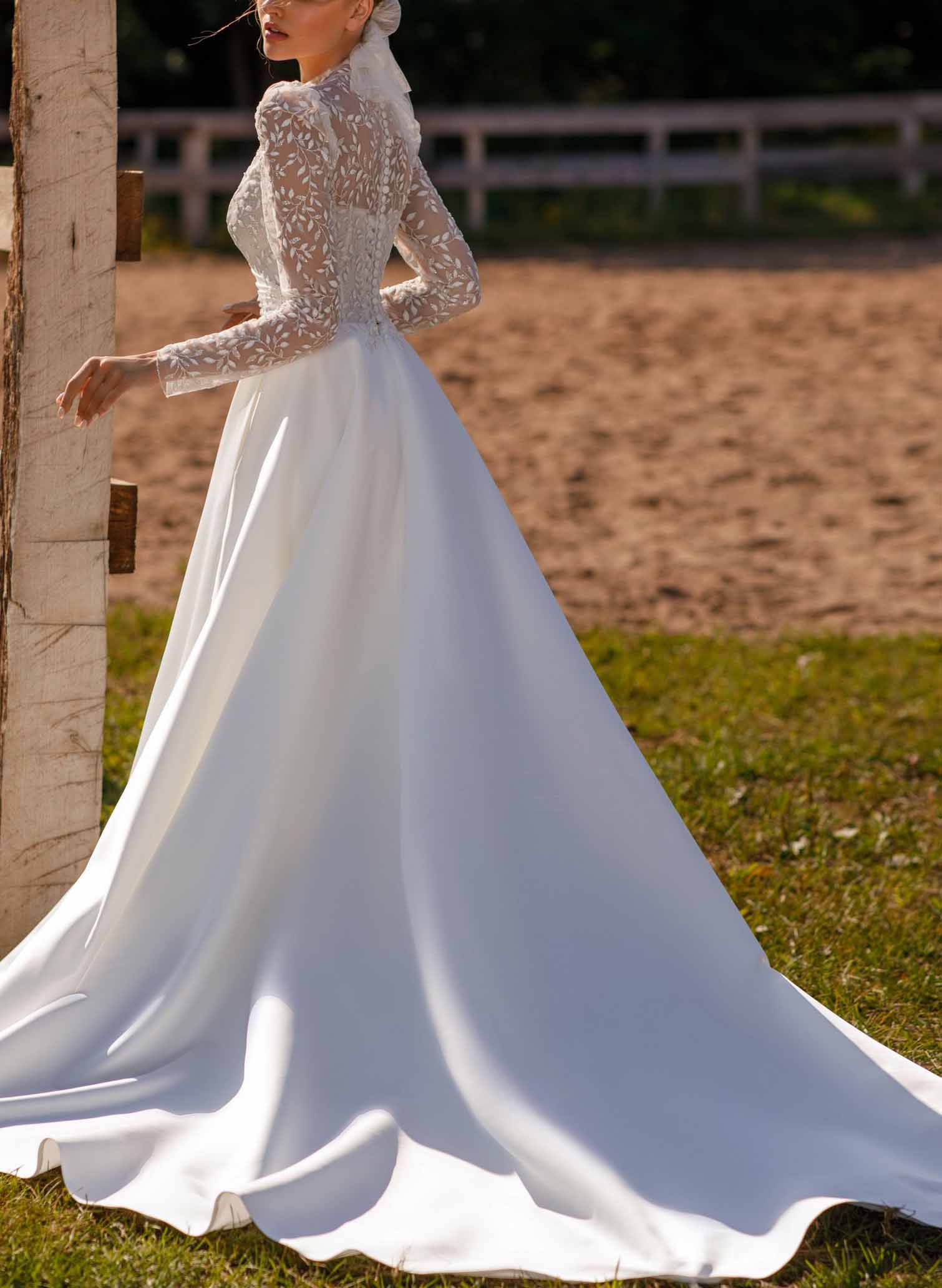 Lace High Neck Long Sleeves Ball-Gown Wedding Dresses