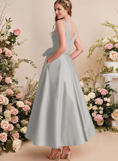 A-Line V-Neck Satin Mother Of The Bride Dresses With Bow(s)/Pockets