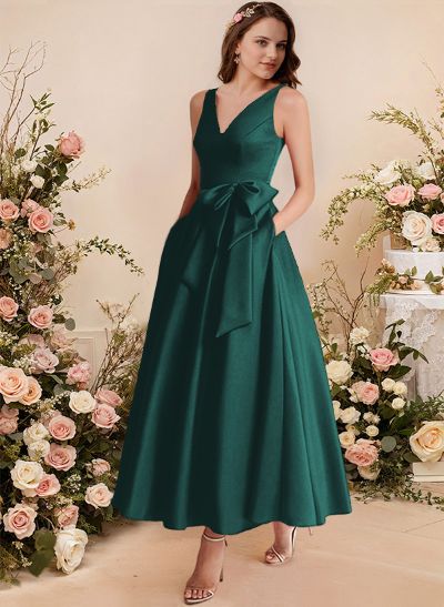 A-Line V-Neck Satin Mother Of The Bride Dresses With Bow(s)/Pockets