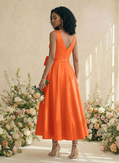 A-Line V-Neck Satin Mother Of The Bride Dresses With Bow(s)/Pockets