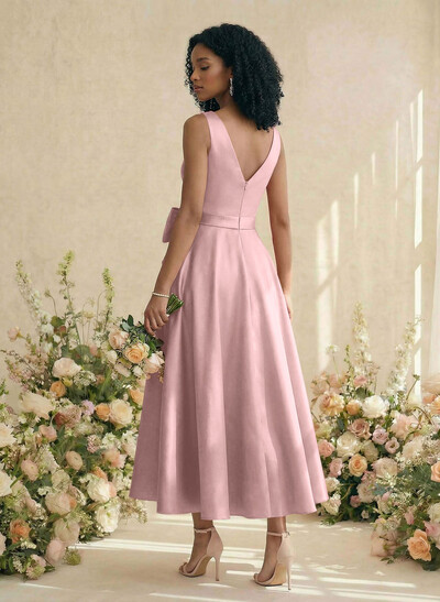 A-Line V-Neck Satin Mother Of The Bride Dresses With Bow(s)/Pockets