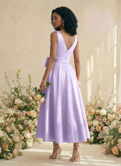 A-Line V-Neck Satin Mother Of The Bride Dresses With Bow(s)/Pockets