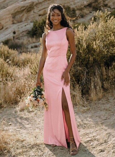 Sheath/Column Scoop Neck Silk Like Satin Bridesmaid Dresses With Split Front