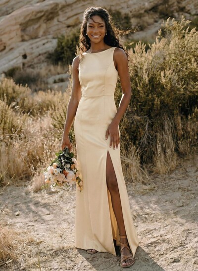 Sheath/Column Scoop Neck Silk Like Satin Bridesmaid Dresses With Split Front