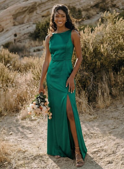 Sheath/Column Scoop Neck Silk Like Satin Bridesmaid Dresses With Split Front