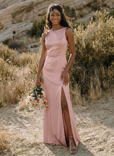 Sheath/Column Scoop Neck Silk Like Satin Bridesmaid Dresses With Split Front