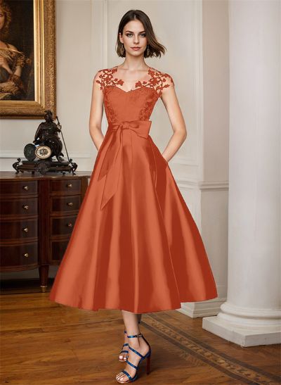 A-Line Illusion Neck Sleeveless Lace/Satin Cocktail Dresses With Bow(s)/Appliques Lace
