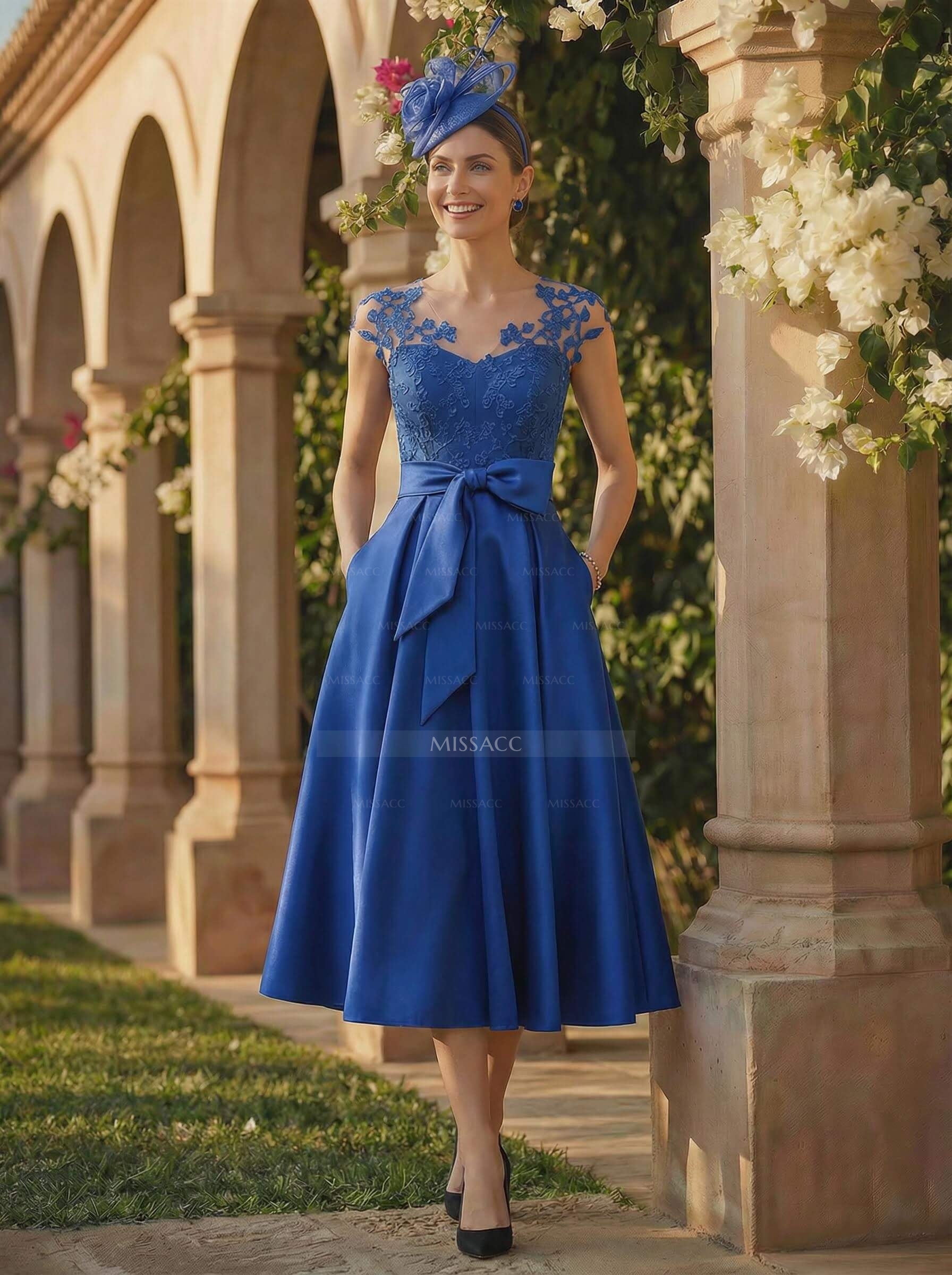 A-Line Illusion Neck Sleeveless Lace/Satin Cocktail Dresses With Bow(s)/Appliques Lace