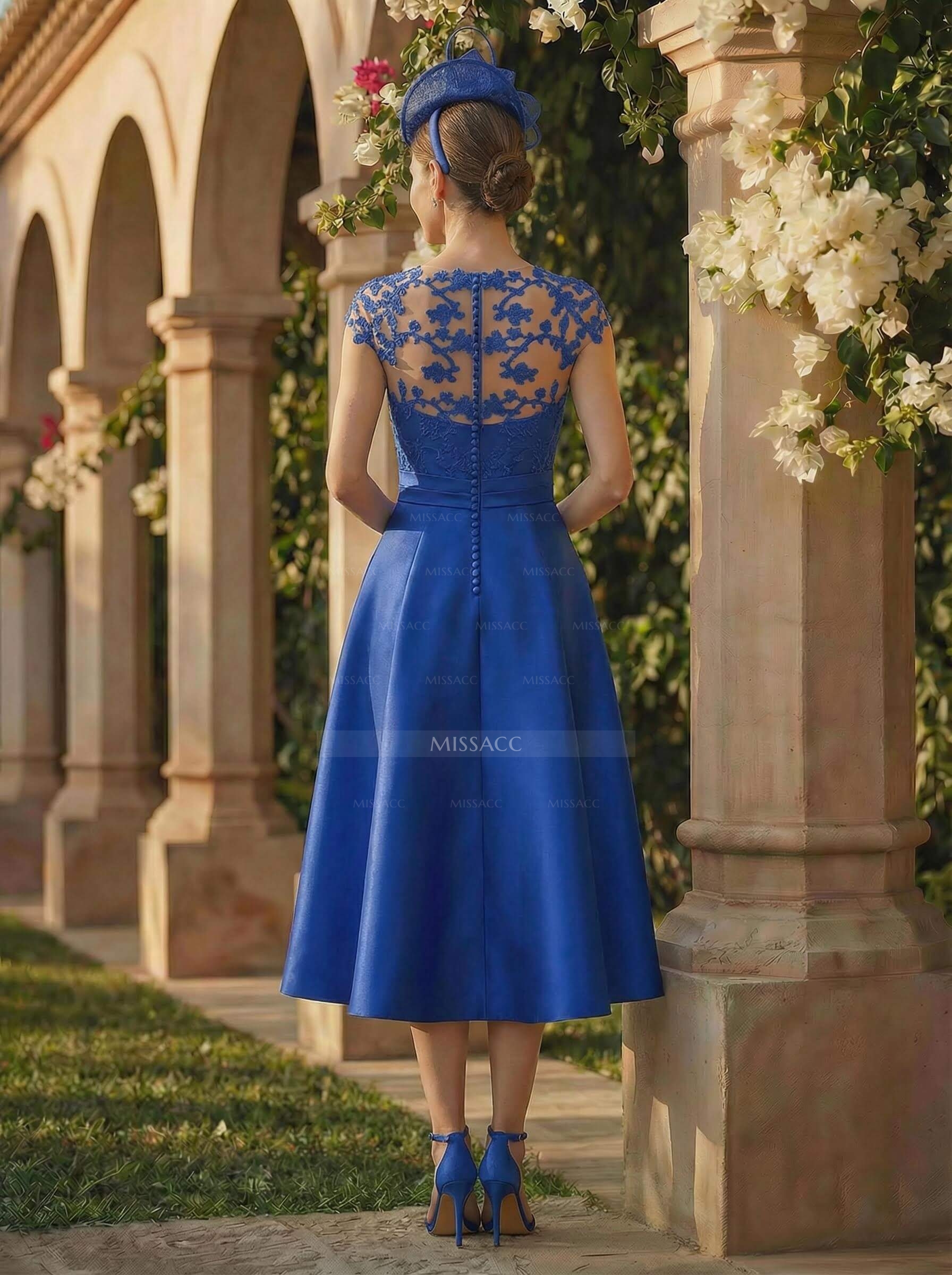 A-Line Illusion Neck Sleeveless Lace/Satin Cocktail Dresses With Bow(s)/Appliques Lace