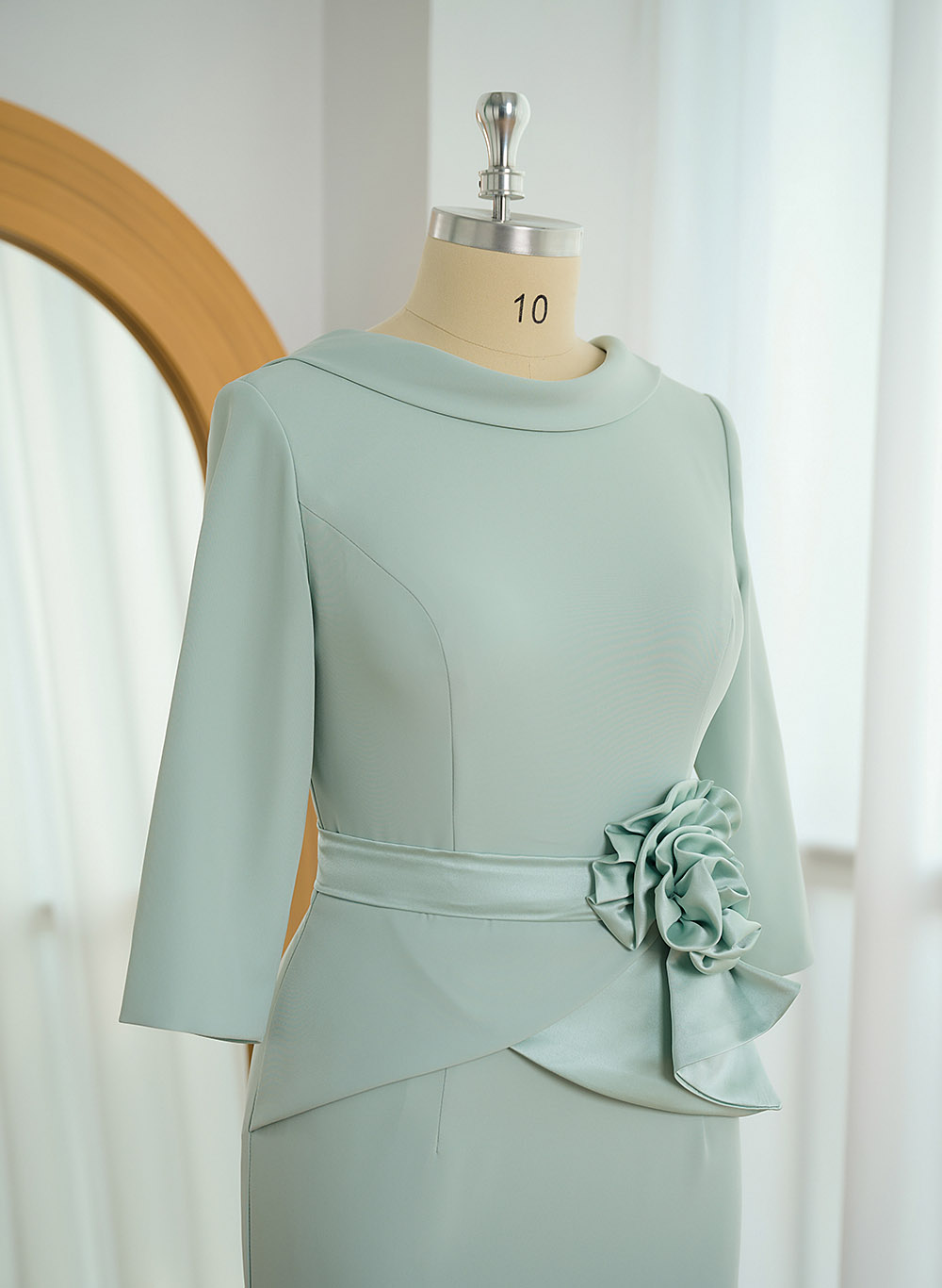 Sheath/Column Elastic Satin Mother Of The Bride Dresses With Flower(s)