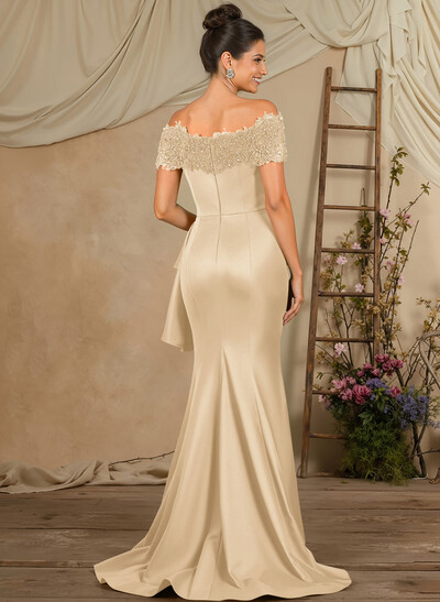 Trumpet/Mermaid Lace/Silk Like Satin Mother Of The Bride Dresses With Ruffle