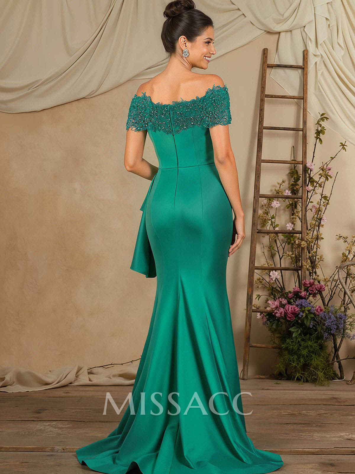 Trumpet/Mermaid Lace/Satin Mother Of The Bride Dresses With Ruffle