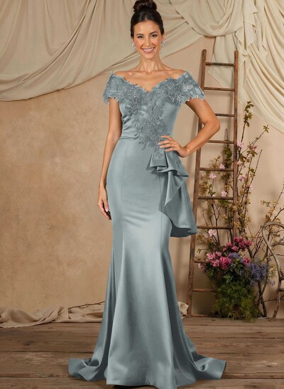 Trumpet/Mermaid Lace/Satin Mother Of The Bride Dresses With Ruffle