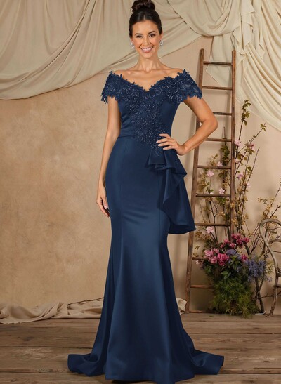 Trumpet/Mermaid Lace/Satin Mother Of The Bride Dresses With Ruffle