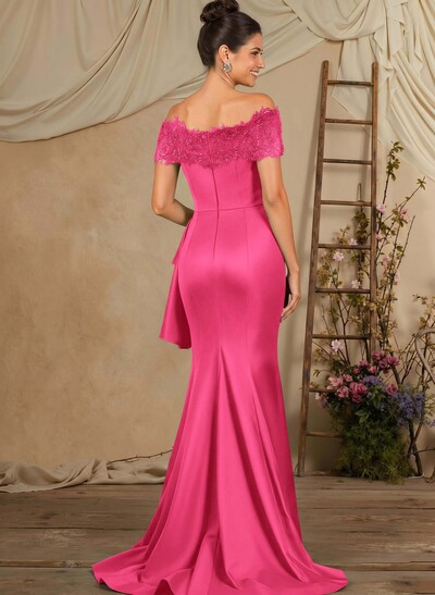 Trumpet/Mermaid Lace/Satin Mother Of The Bride Dresses With Ruffle