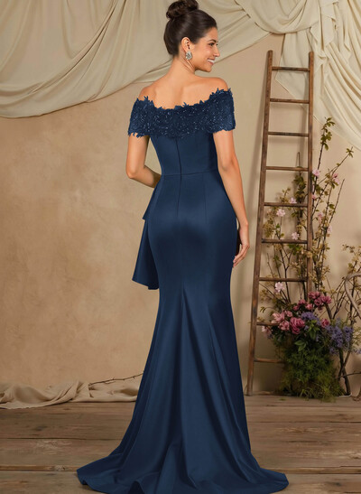 Trumpet/Mermaid Lace/Satin Mother Of The Bride Dresses With Ruffle
