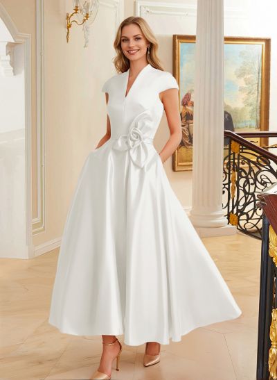 Ball-Gown V-Neck Short Sleeves Satin Mother Of The Bride Dresses With Flower(s)