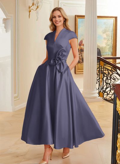 Classic V-Neck Short Sleeves Satin Mother Of The Bride Dresses With 3D Floral