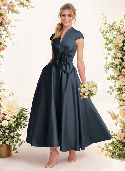 Classic V-Neck Short Sleeves Satin Mother Of The Bride Dresses With 3D Floral