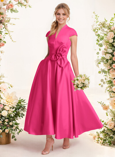 Classic V-Neck Short Sleeves Satin Mother Of The Bride Dresses With 3D Floral