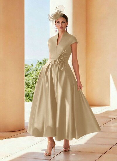 Classic V-Neck Short Sleeves Satin Mother Of The Bride Dresses With 3D Floral