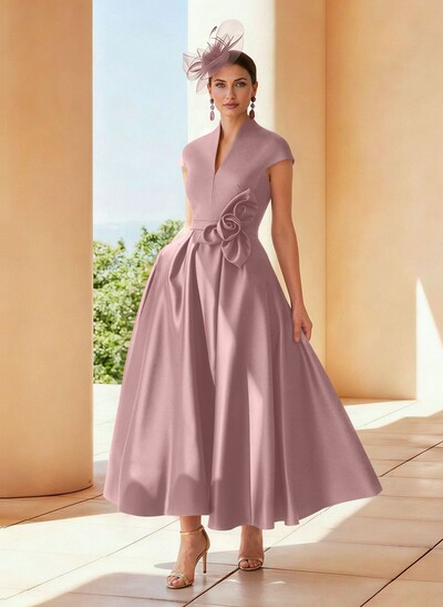 Classic V-Neck Short Sleeves Satin Mother Of The Bride Dresses With 3D Floral