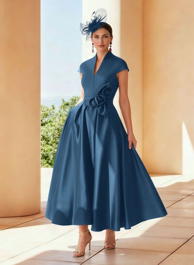 Classic V-Neck Short Sleeves Satin Mother Of The Bride Dresses With 3D Floral