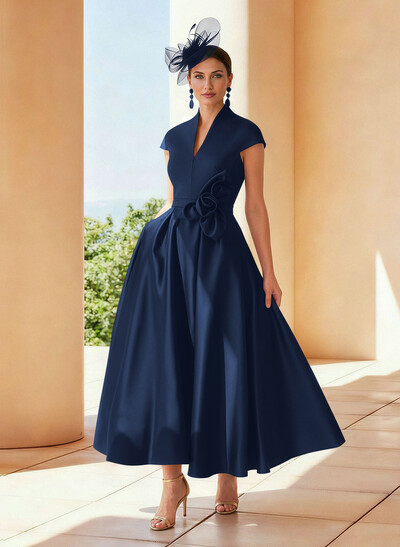 Classic V-Neck Short Sleeves Satin Mother Of The Bride Dresses With 3D Floral